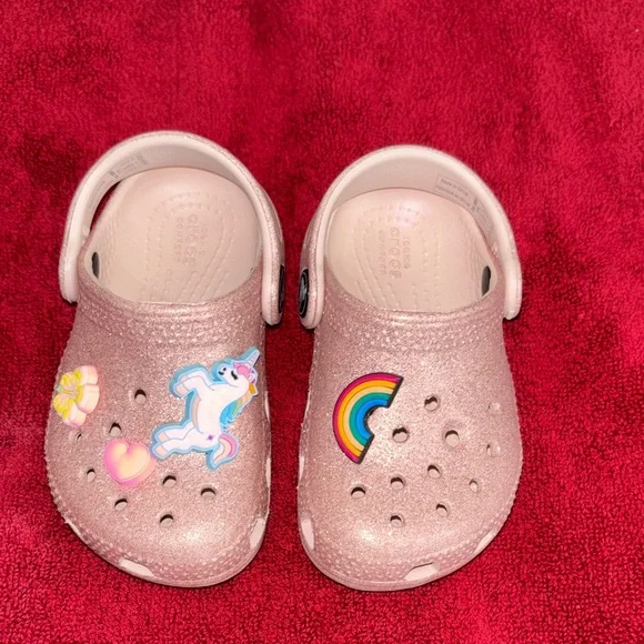 CROCS Kids Sparkly Pink Clogs with Fun Charms - Picture 8 of 9